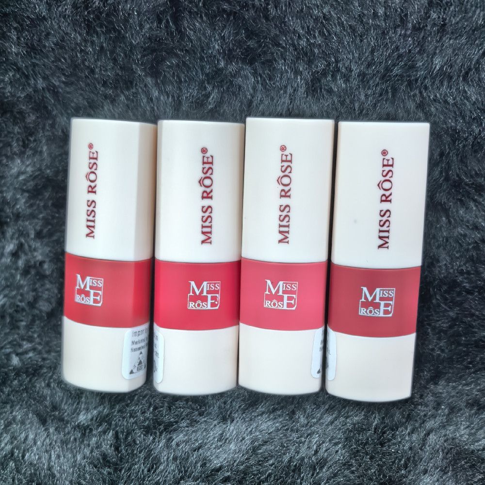 MISS RÔSÊ Solid Cream Red Pink Plastic Lipstick