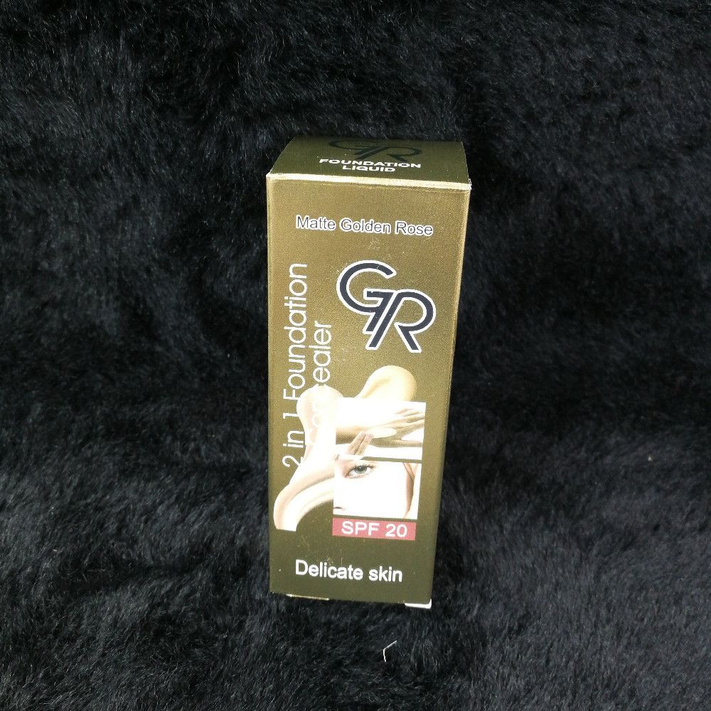 Matte Golden Rose 2-in-1 Foundation SPF20 for Delicate Skin Gold Black