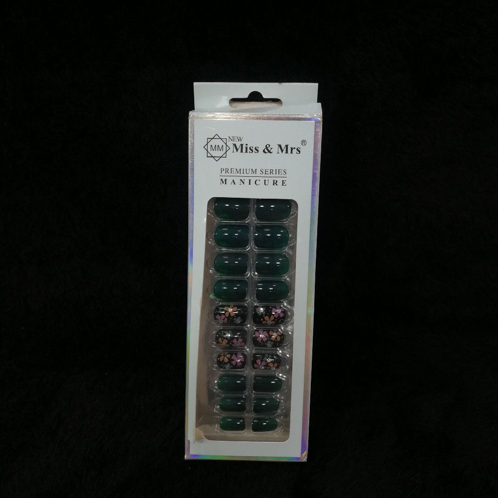 Miss & Mrs Premium Series Floral Press On Nails – Green & Black