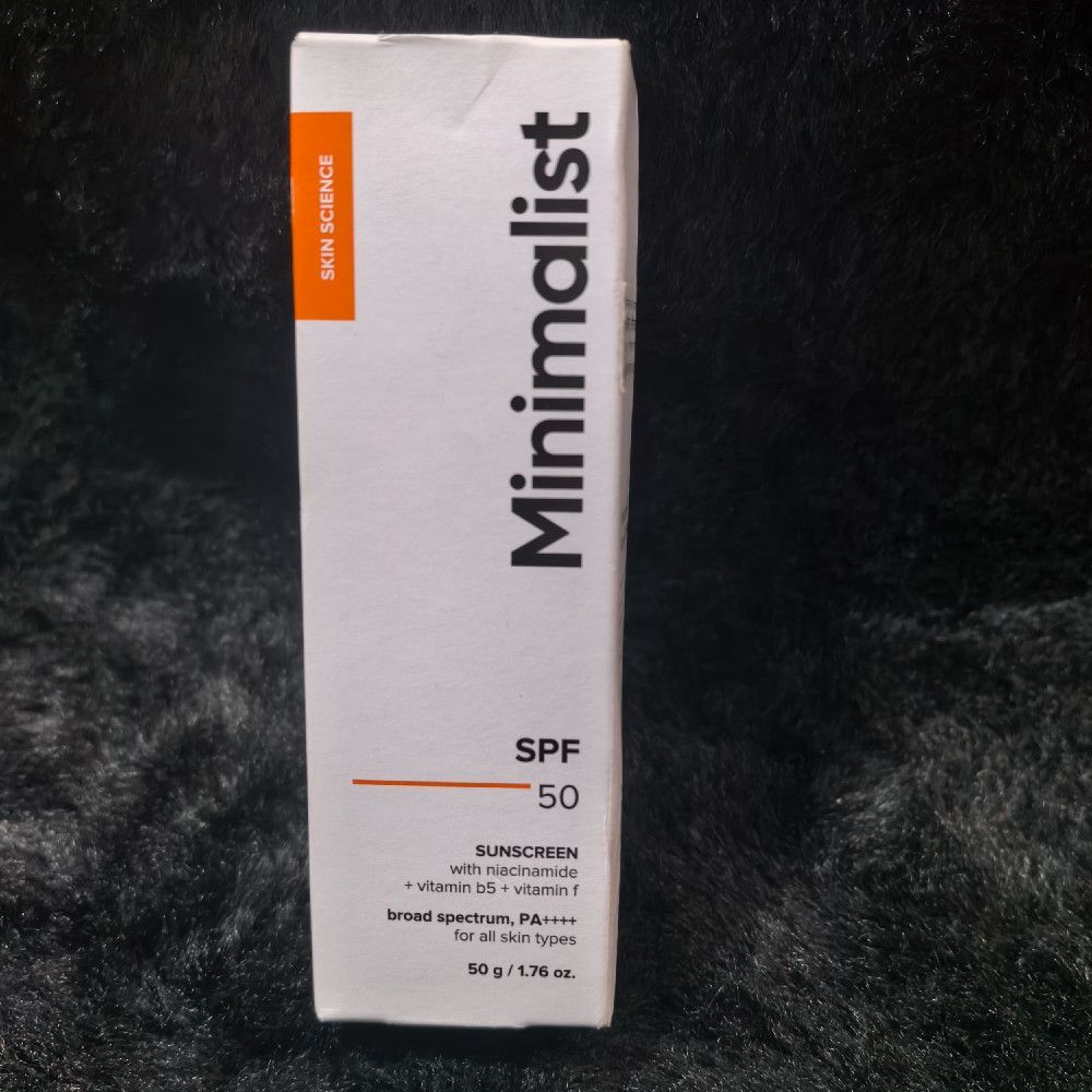 Minimalist SPF 50 Sunscreen with Niacinamide and Vitamins