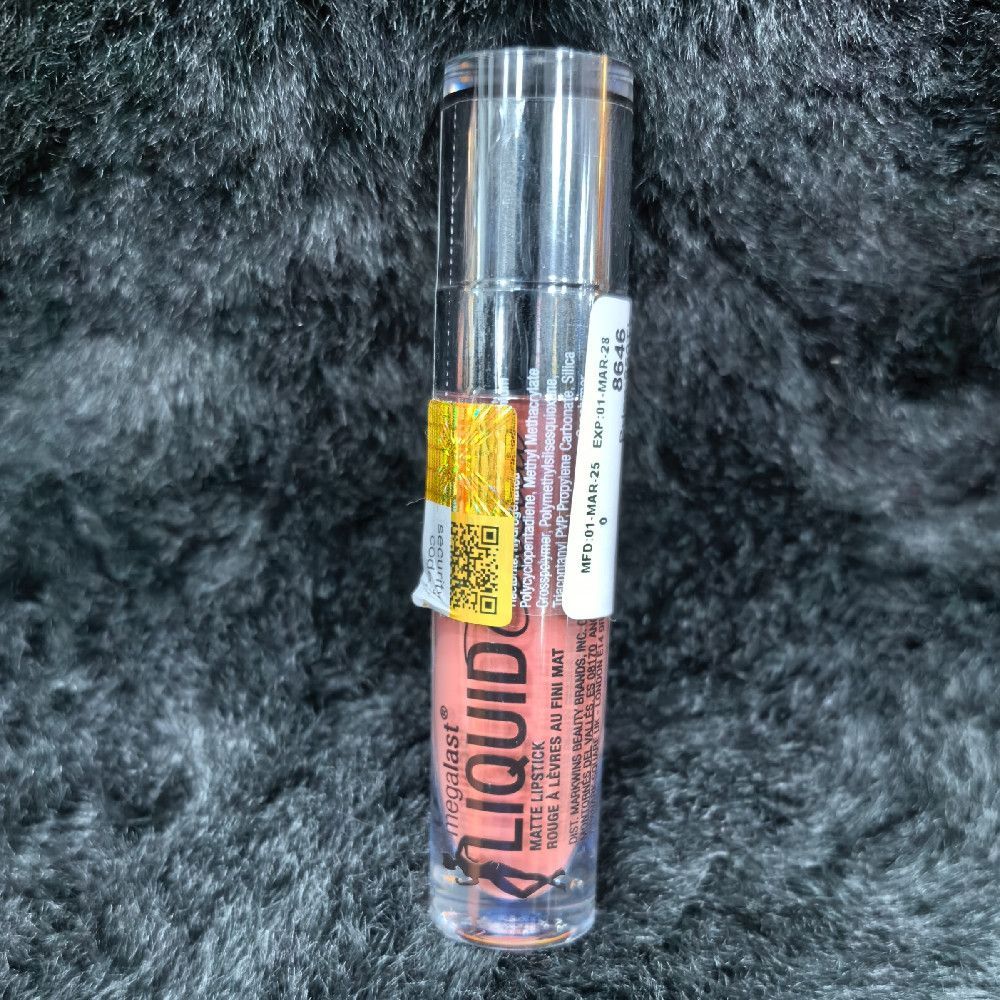 Megalast Liquid Matte Lipstick Rouge Pink Gold Black Plastic Pcs