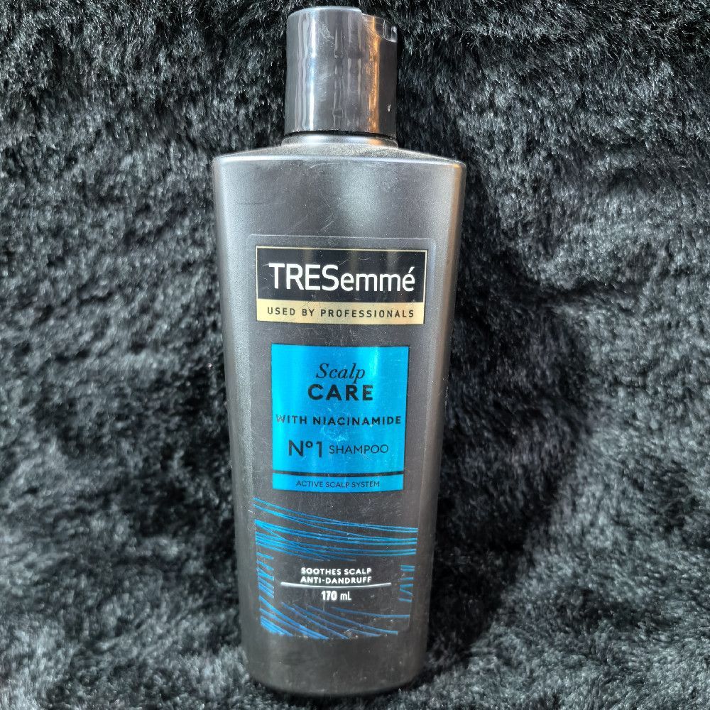 TRESemmé Scalp Care Shampoo with Niacinamide Active Scalp System