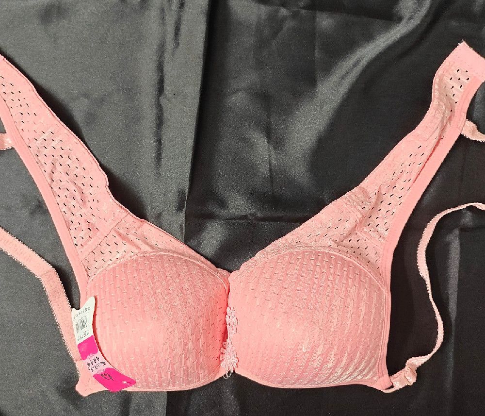 Pink Lace Textured Dotted Bra for Women – Delicate Lace Underwear