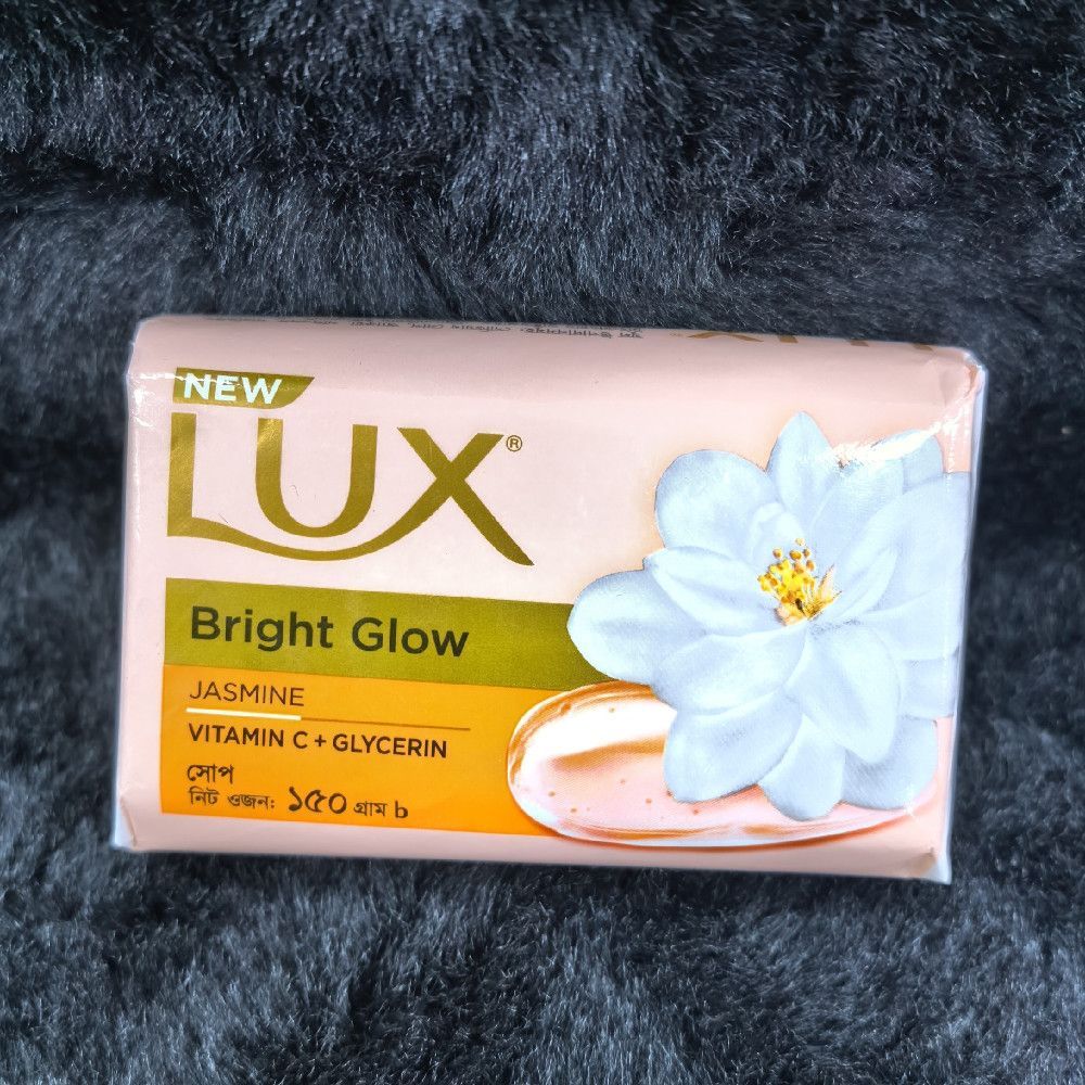 Lux Bright Glow Jasmine Soap Bar with Vitamin C and Glycerin