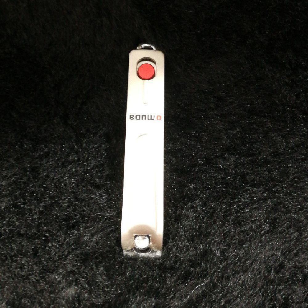 BANWU Silver and Red Metal Nail Clipper for Precise Manicure Care