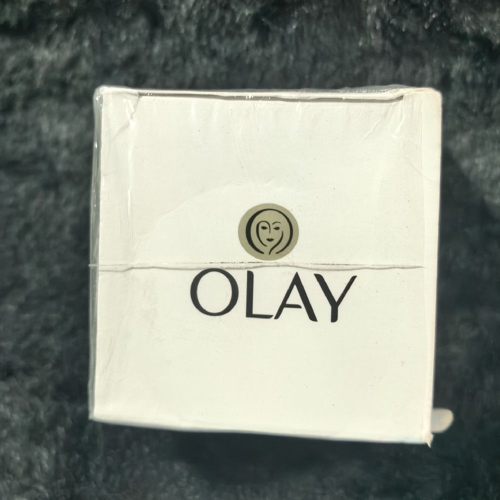 Olay White Black And Gold Paper Box